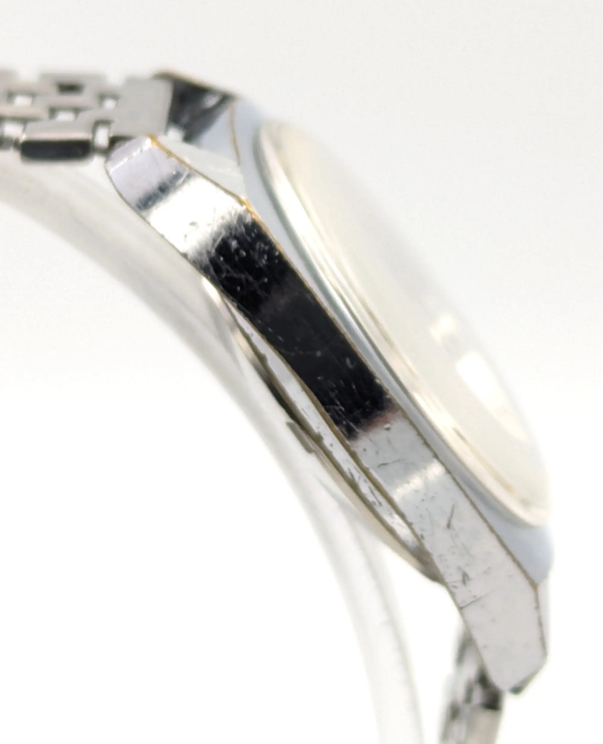 ca. + CHF 350 You will have a new watch, Rechromed